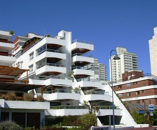 Pasinato Arquitectos edificio celalmar